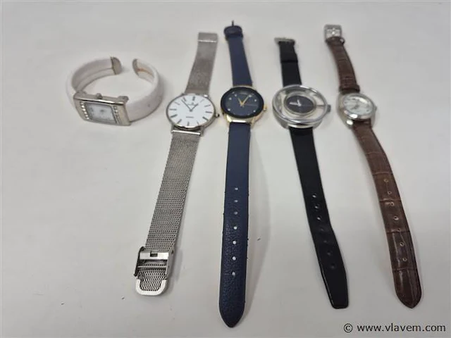 Horloges - afbeelding 1 van  1
