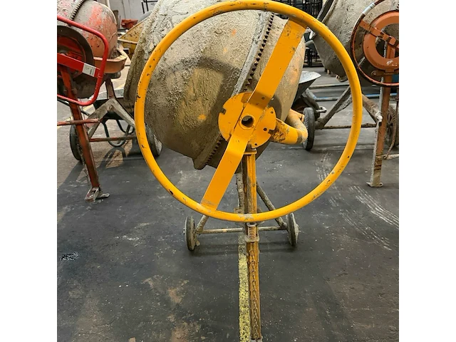 Hormix betonmolen - afbeelding 5 van  5