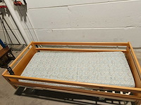 Hospital bed invacare - afbeelding 3 van  8