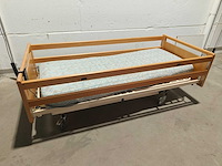 Hospital bed invacare - afbeelding 1 van  8