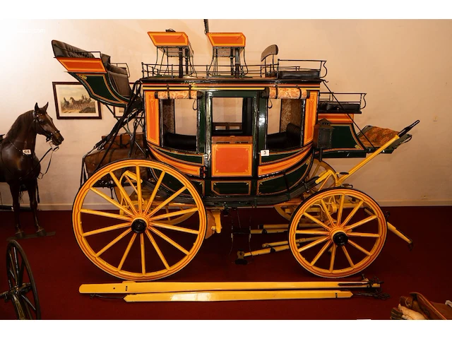Hotel coach - afbeelding 1 van  47