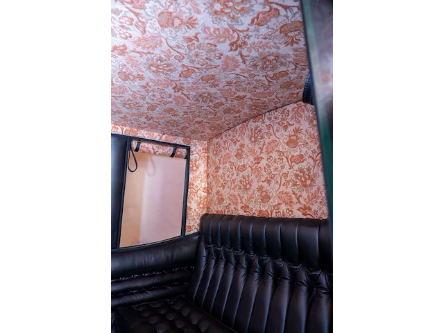 Hotel coach - afbeelding 16 van  47