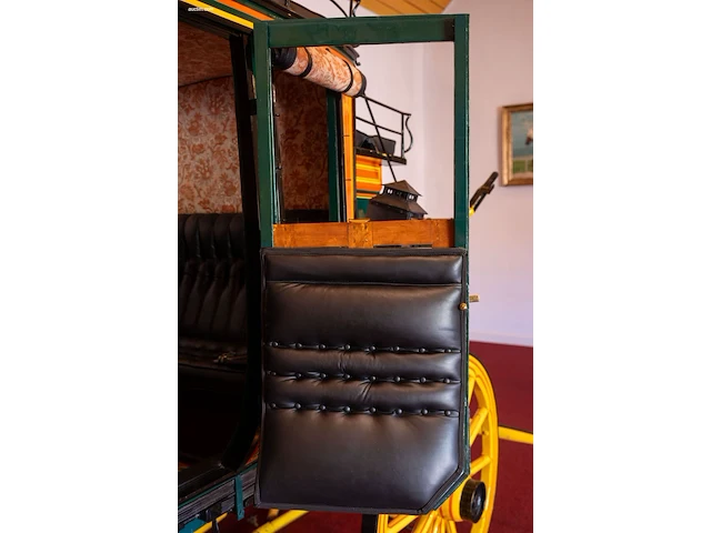 Hotel coach - afbeelding 18 van  47