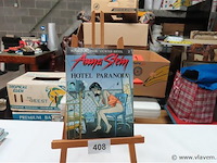 Hotel paranoia - afbeelding 1 van  2