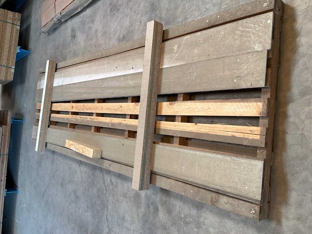 Hout nr. 104 - afbeelding 2 van  3