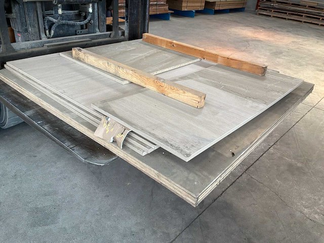 Hout nr. 74 - afbeelding 1 van  3