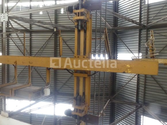 Houtbewerkingscentrum, 3,2t bovenliggende kraan