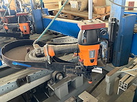 Houtbewerkingsmachine voor productie van tuinschermen - afbeelding 15 van  16