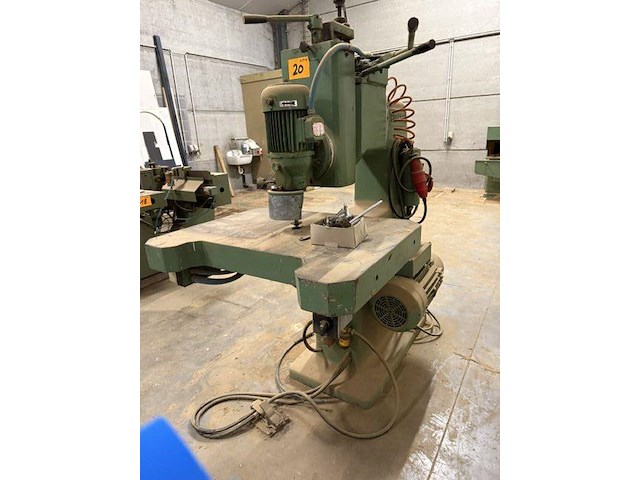 Houtbewerkingsmachines - afbeelding 4 van  17