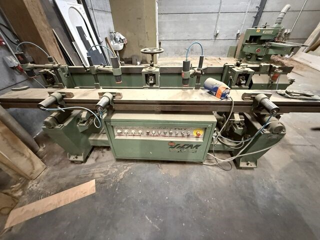 Houtbewerkingsmachines - afbeelding 17 van  17