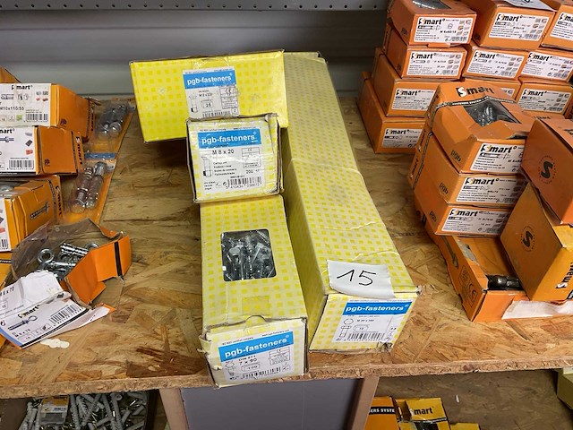 Houtbouten en bouten - afbeelding 1 van  6