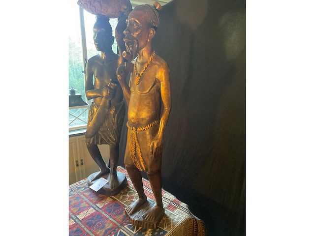 Houten afrikaanse beelden - afbeelding 3 van  7