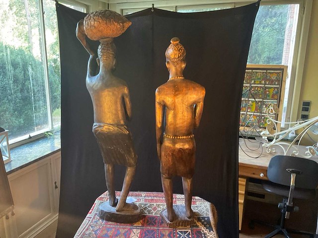 Houten afrikaanse beelden - afbeelding 5 van  7