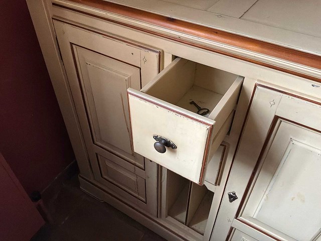 Houten antieke buffetkast - afbeelding 3 van  3