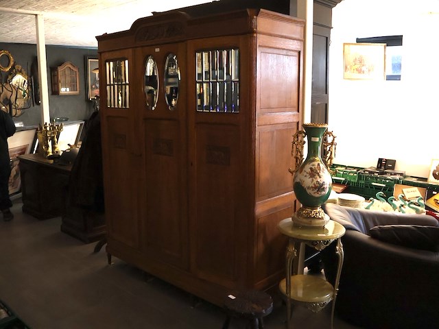 Houten apothekerskast - afbeelding 1 van  8