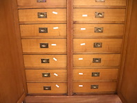 Houten apothekerskast - afbeelding 7 van  8