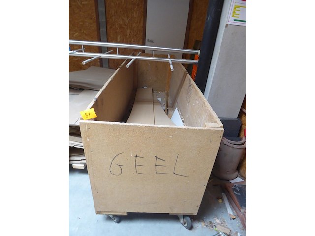 Houten bak en inwikkelkarton - afbeelding 2 van  2