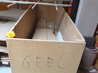 Houten bak en inwikkelkarton - afbeelding 2 van  2