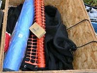 Houten bak met netten - afbeelding 1 van  1
