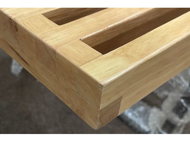 Houten bankje - afbeelding 3 van  4