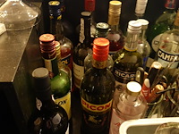 Houten barmeubel + inhoud - afbeelding 4 van  8