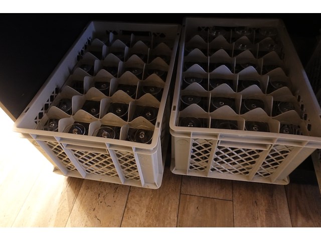 Houten barmeubel + inhoud - afbeelding 7 van  8