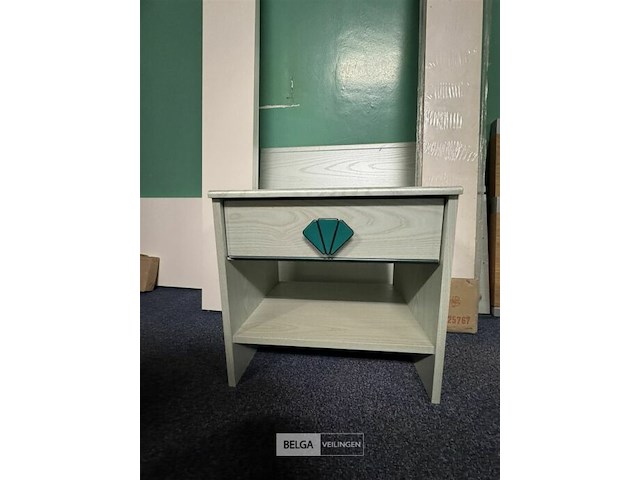 Houten bed met 2 nachtkastjes - afbeelding 2 van  3