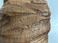 Houten beeld getekend van muylem 1933 - afbeelding 4 van  4