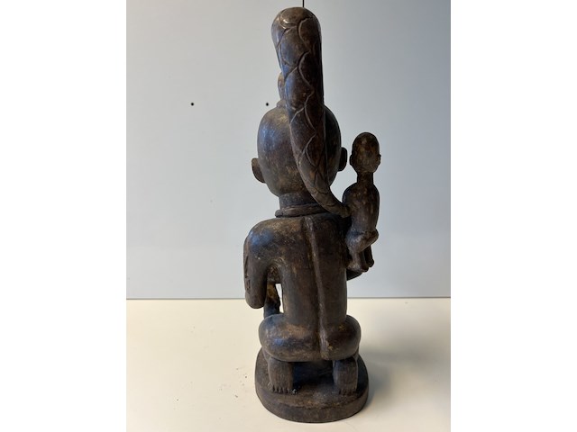 Houten beeld kinderen - afbeelding 3 van  7