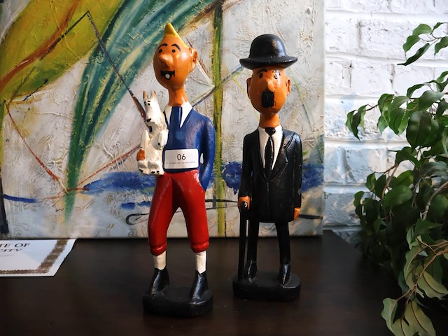 Houten beeld kuifje (x2) - afbeelding 1 van  6