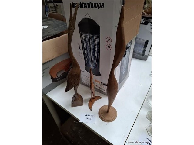 Houten beelden - afbeelding 1 van  1