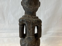 Houten beeldje kleermakerszit - afbeelding 3 van  4