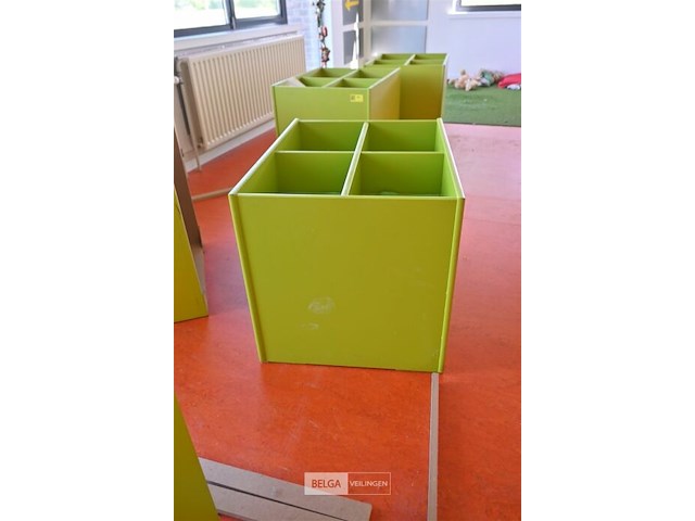 Houten bibliotheekbox met 4 vakken - afbeelding 4 van  4