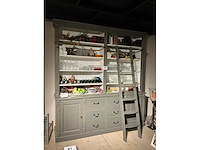 Houten boekenkast met ladder - afbeelding 1 van  3