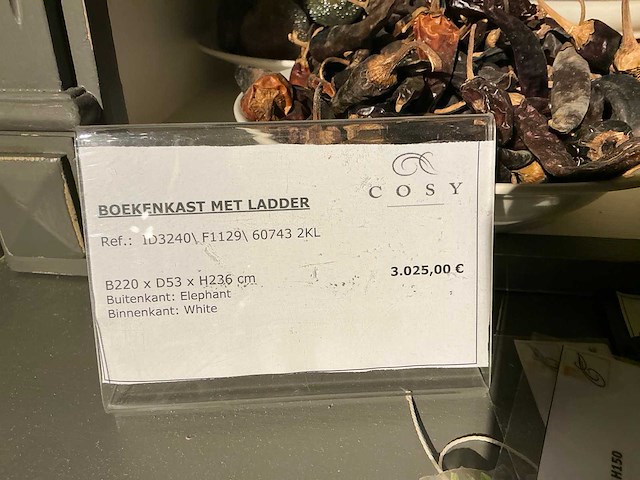 Houten boekenkast met ladder - afbeelding 3 van  3