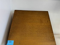 Houten boekenstandaard - afbeelding 1 van  3