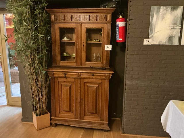 Houten buffetkast - afbeelding 1 van  5