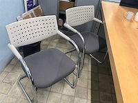Houten bureau en diversen - afbeelding 6 van  9