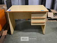 Houten bureau + stoel - afbeelding 2 van  4