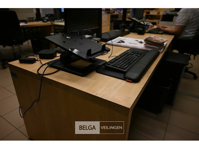 Houten bureau - afbeelding 5 van  6