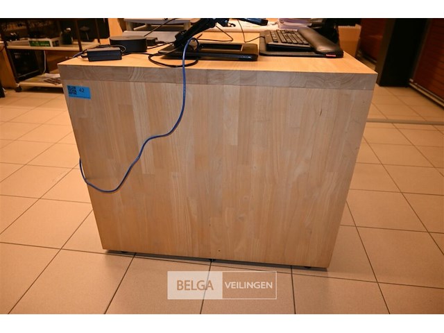 Houten bureau - afbeelding 6 van  6