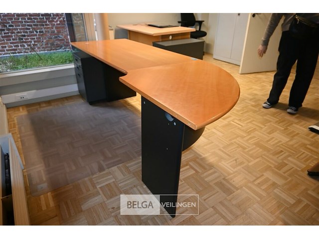 Houten bureau - afbeelding 1 van  5