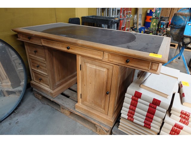 Houten bureau - afbeelding 1 van  5
