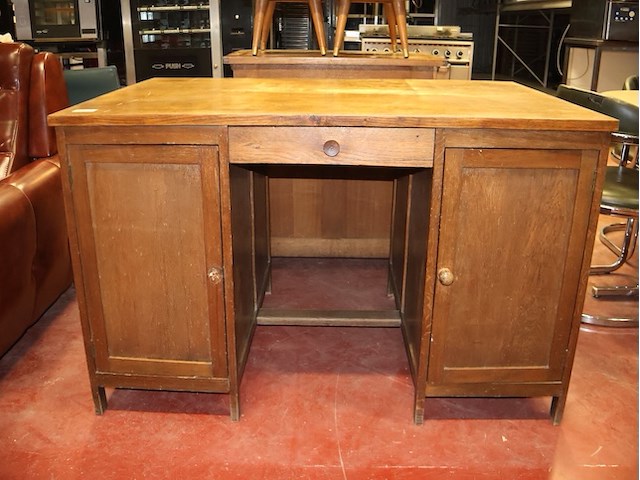 Houten bureau - afbeelding 1 van  5