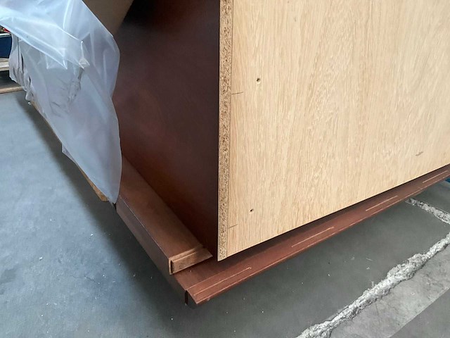 Houten bureaumeubel - afbeelding 8 van  10