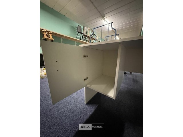 Houten bureel + boekenrek - afbeelding 3 van  6