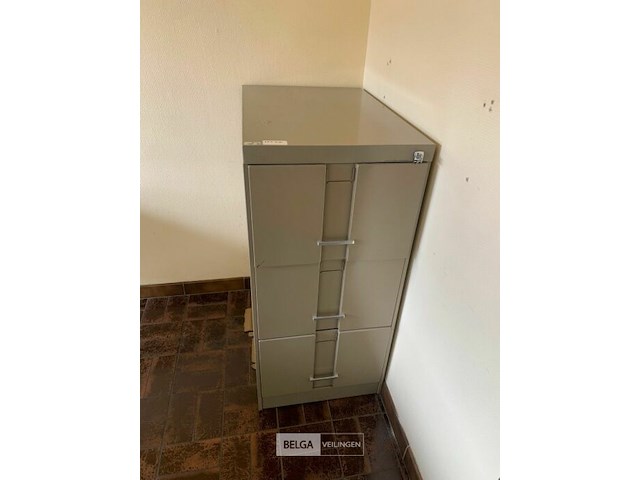 Houten bureel en ladekast - afbeelding 2 van  5