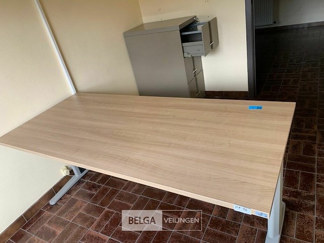 Houten bureel en ladekast - afbeelding 4 van  5