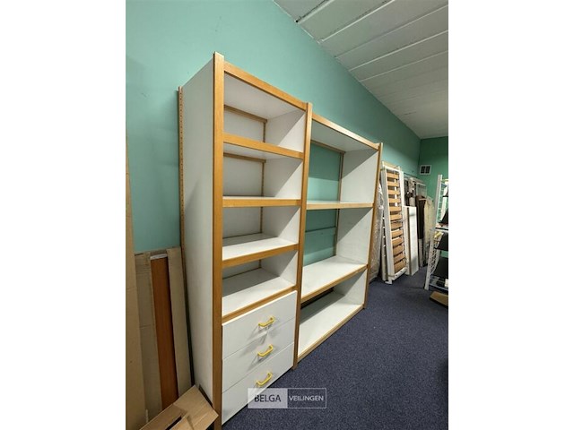 Houten bureel met boekenkast - afbeelding 3 van  4