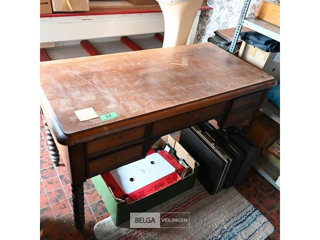 Houten bureel - afbeelding 1 van  2